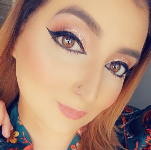 Meet your Posher, Mariam - Picture 1 of 1